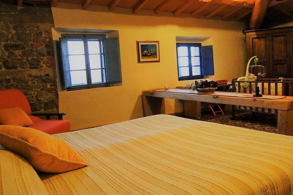 Marcione, casa de campo con carácter, piscina propia,  restaurante a pie; ¡Wifi! in Pieve Fosciana, Garfagnana