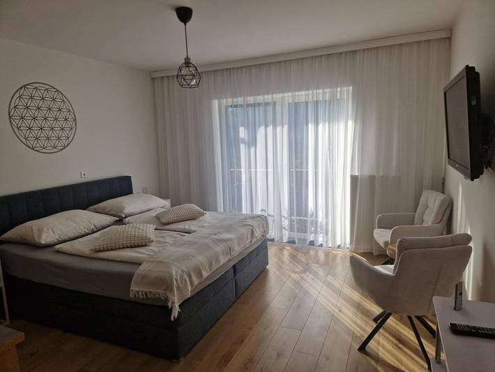 BnB für 2 Personen, mit Garten und Terrasse sowie Ausblick in Schober