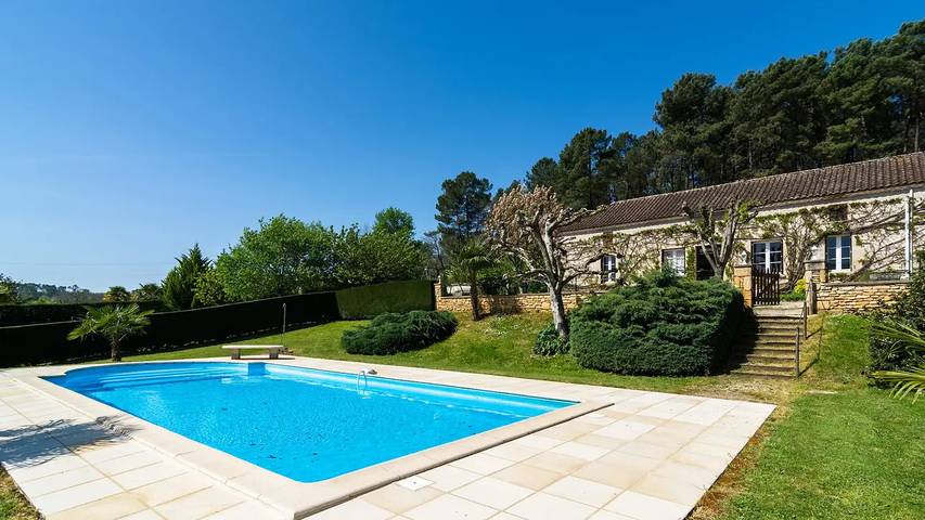 Ferienhaus für 5 Personen, mit Terrasse und Pool