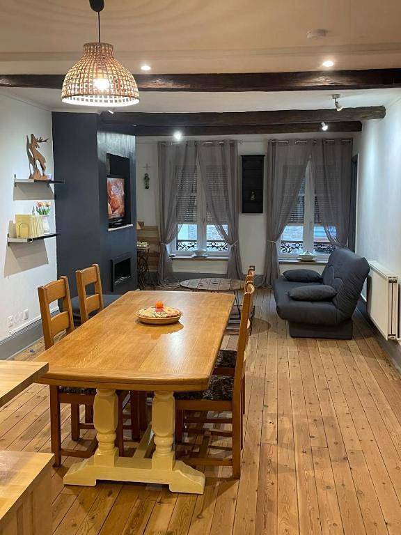Appartement entier, One-Bedroom Apartment in Monthermé, Parc naturel régional des Ardennes