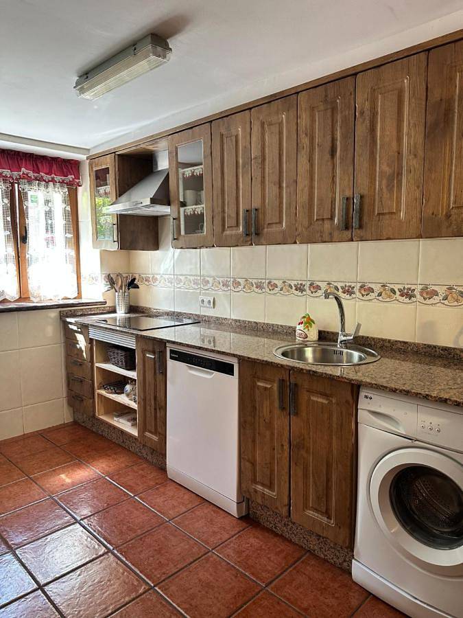 Casa rural para 5 personas, con vistas y jardín en Parres - 4