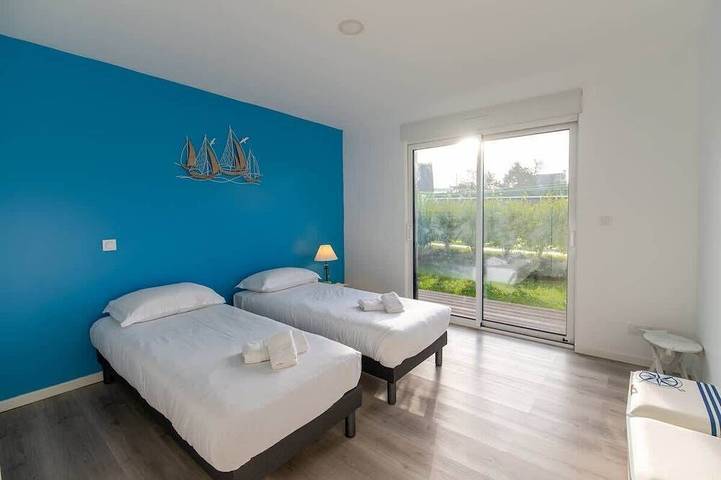 Gîte pour 6 personnes, avec balcon et jardin, animaux acceptés dans Plage de Tréompan - 4