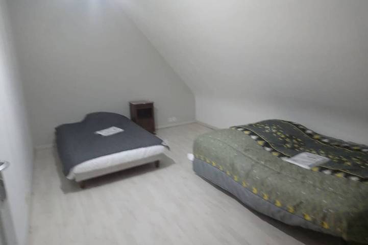 Location de vacances pour 6 personnes, avec jardin à Isigny-le-Buat - 4