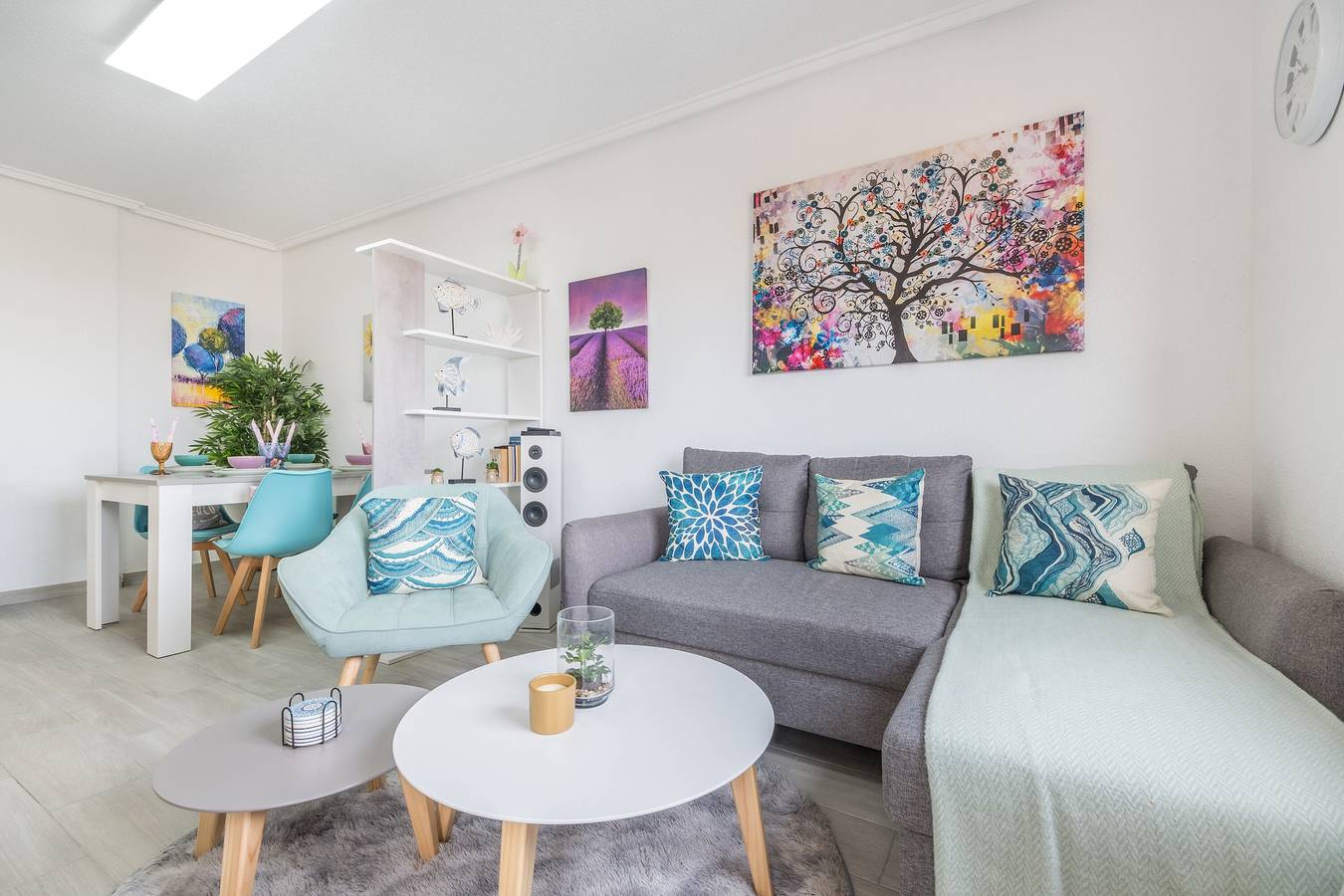 Entire apartment, Apartment 'Skyline 21' with Lake View, Wi-Fi and Air Conditioning in Torrevieja Centre, Torrevieja