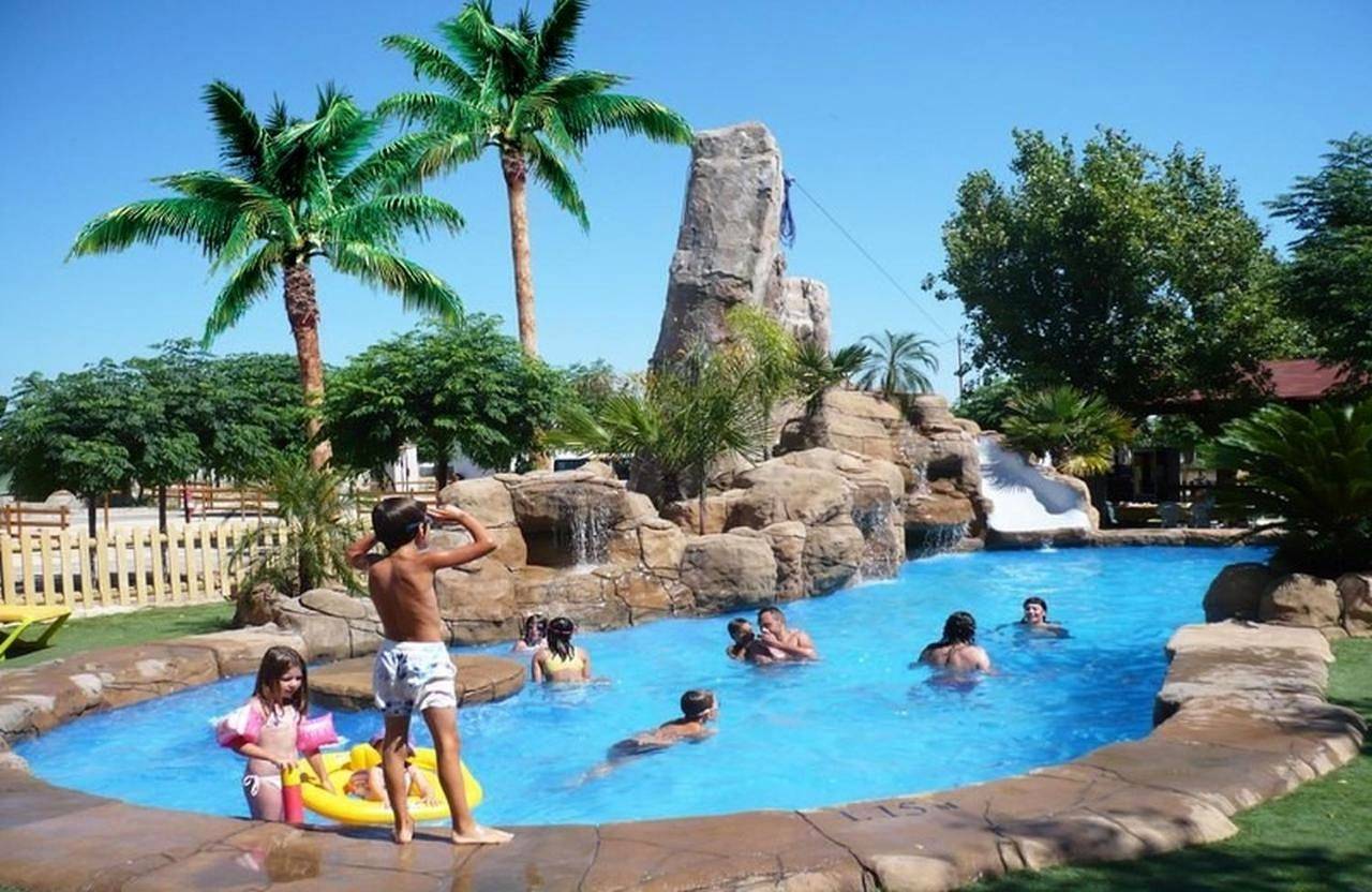 Two-Bedroom Cottage with Private Terrace (4 Adults) in Peñíscola, Costa del Azahar