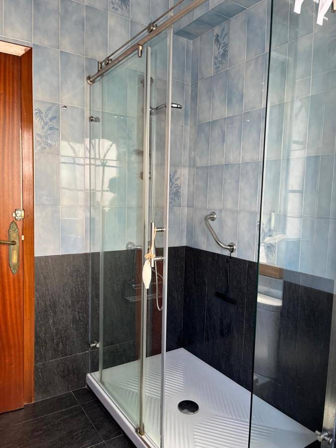 Apartamento vacacional entero, Character home in scenic Caión in Caión, Laracha