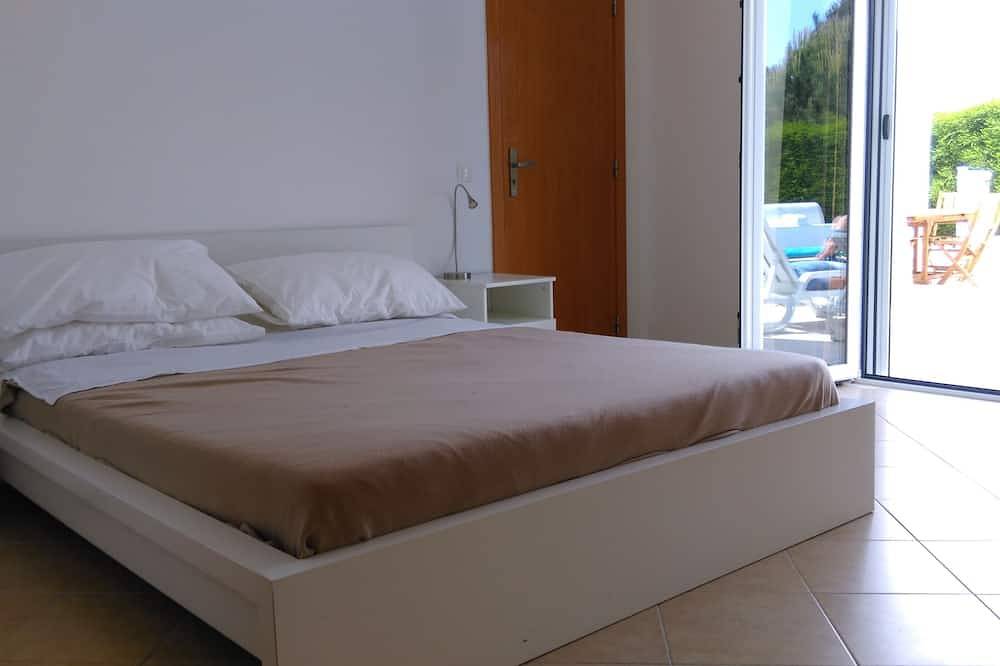 Große Modern Luxury Villa mit 3 Schlafzimmern in Vale da Telha in Arrifana, Aljezur