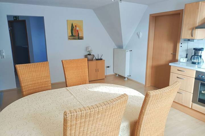 Ganze Wohnung, Ferienwohnung Heinz, 66903 Gries, Nähe Ohmbachsee und Radweg, tolle Aussicht in Saar-Nahe-Bergland