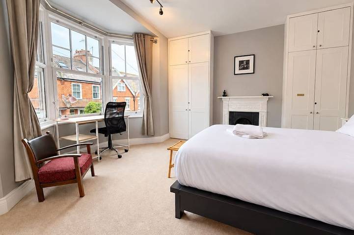 Gore Park House - Victorian Charm & Modern Comfort in Eastbourne, East Sussex