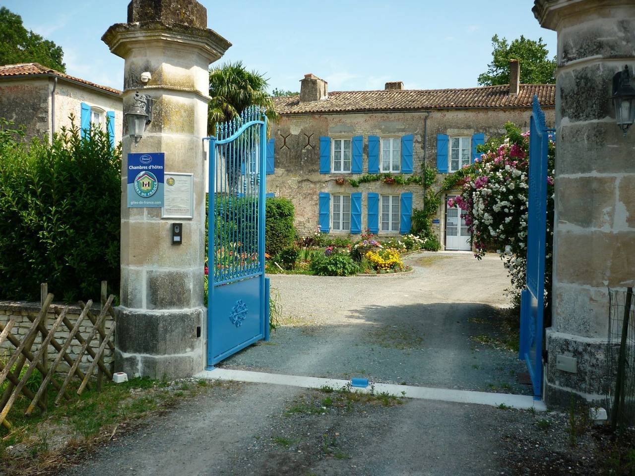 Chambres d'hôtes Le Logis de Faugerit - Bleue in Frontenay-Rohan-Rohan, Région de Niort