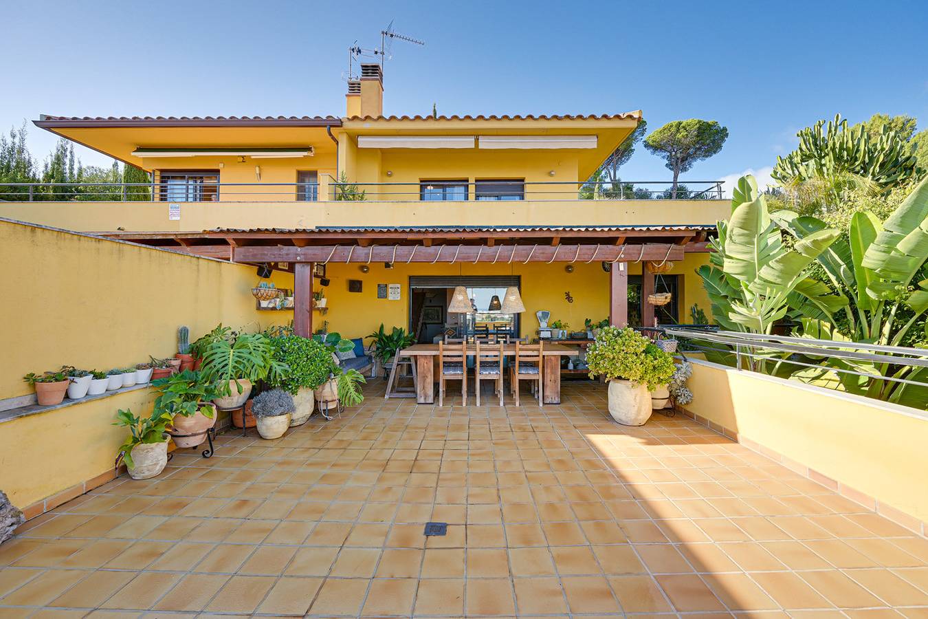Villa Botanica - cosy holiday home with private po in Calella, Costa del Maresme