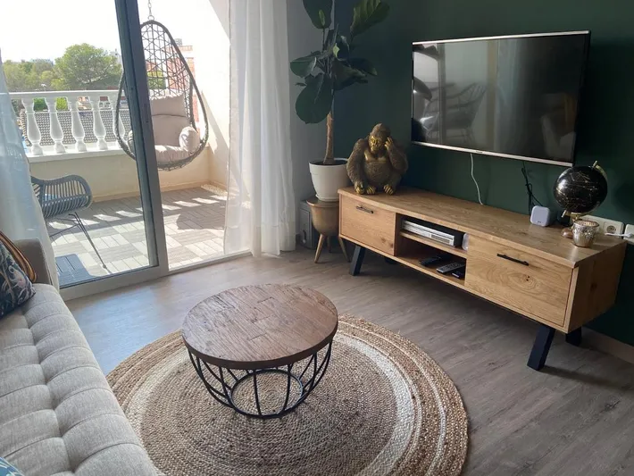 Ferienwohnung für 4 Personen, mit Pool und Balkon sowie Ausblick - 1