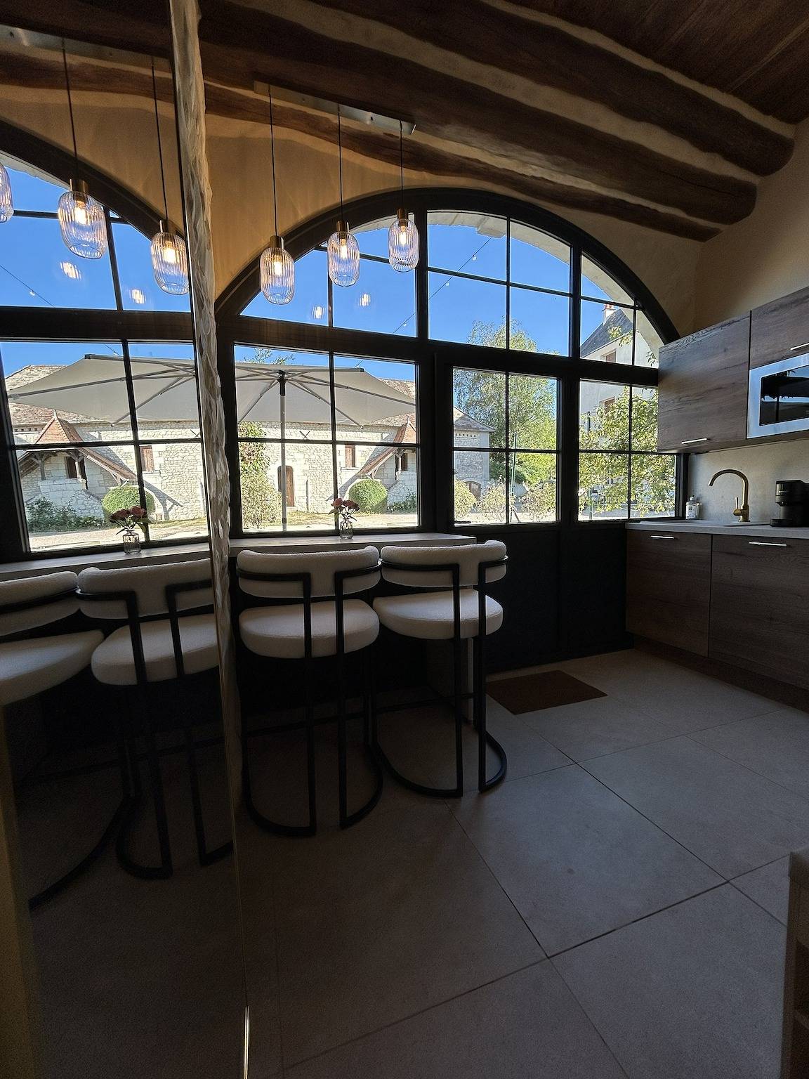 Casa rural "Le Pigeonnier Des Châpeaudieres" con terraza privada, Wi-Fi y aire acondicionado in Châtellerault, Vienne