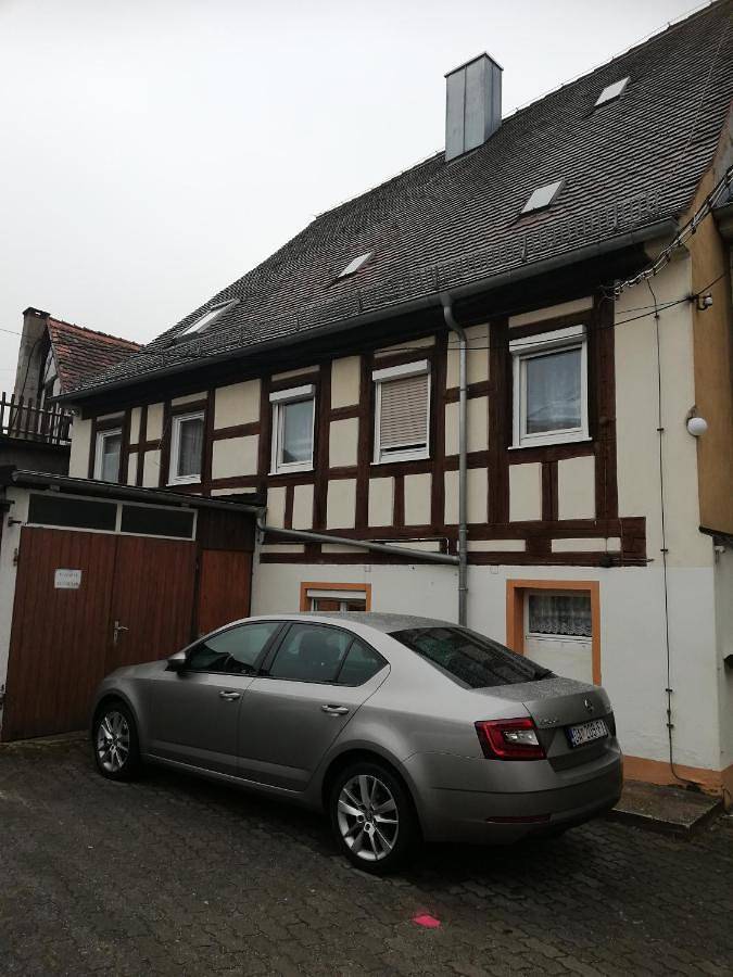 Ferienwohnung für 4 Personen, mit Terrasse und Garten in Feuchtwangen