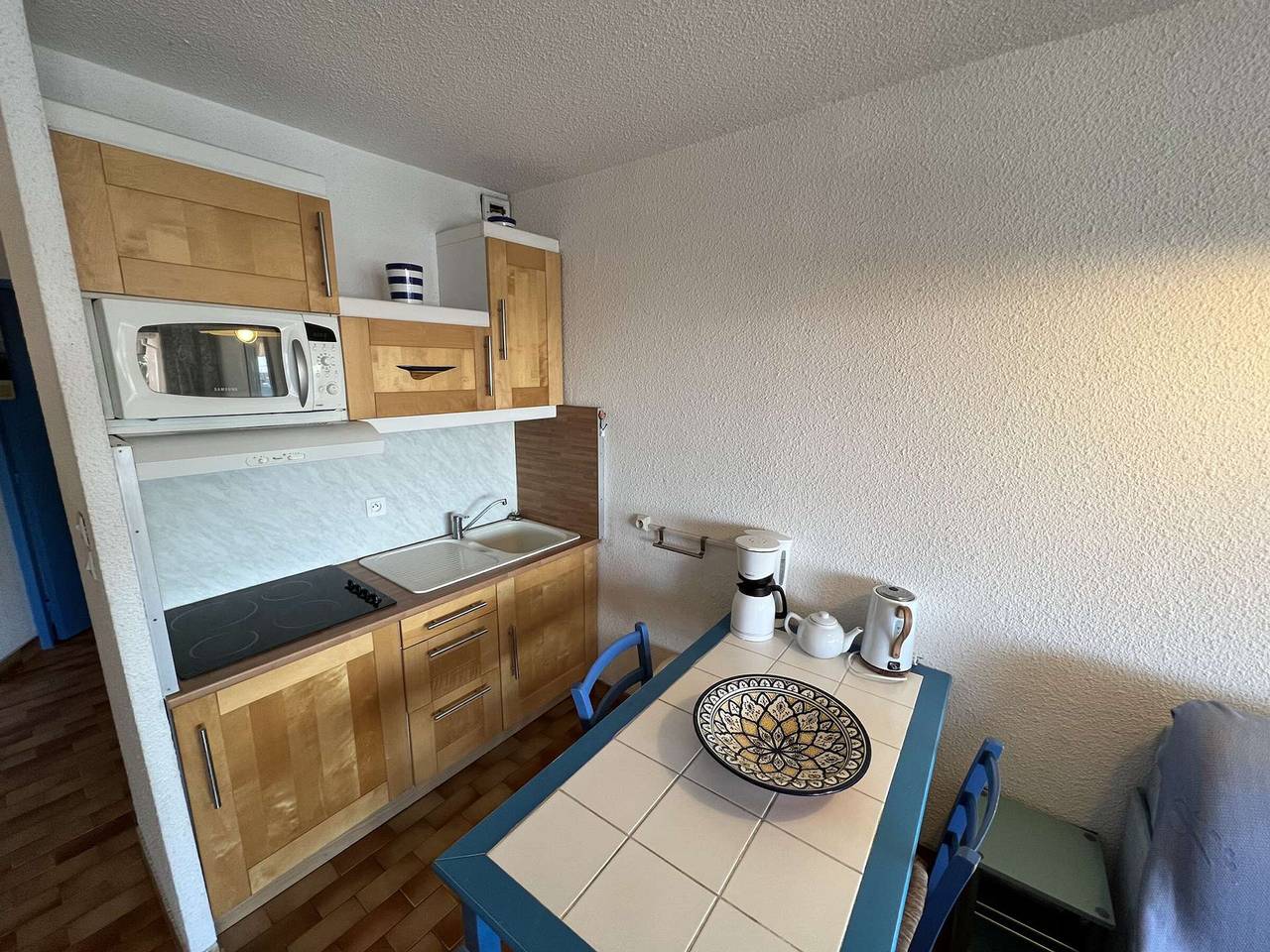 Studio entier, Studio cabine avec piscine, parking, lave-linge, quartier calme à Cap d'Agde in Cap d'Agde, Agde