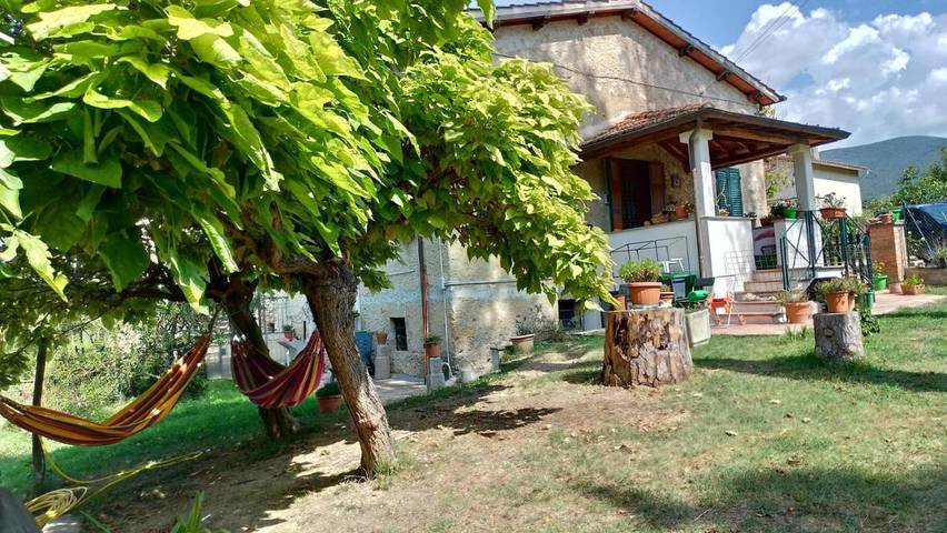 Casa vacanza per 2 persone, con Terrazza e Giardino nonché Panorama a Poggio Mirteto
