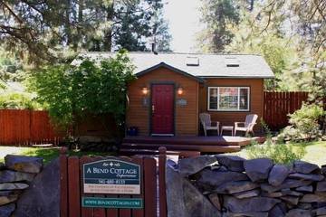 Cottage for 4 Guests in Bend, Mt. Bachelor, Picture 1