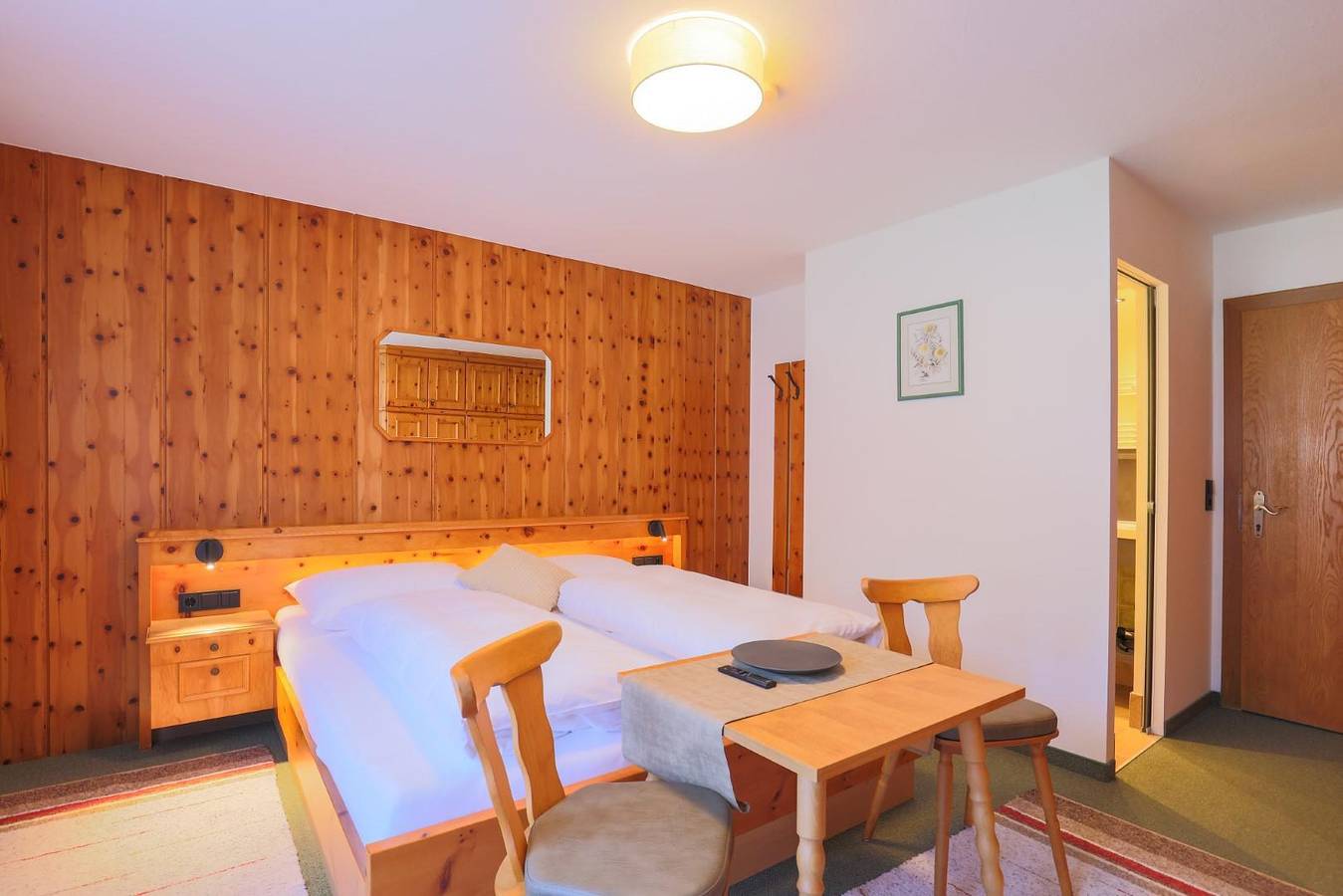 Z5 Dreibettzimmer mit Teeküche in Tuxer Alpen, Ried im Zillertal