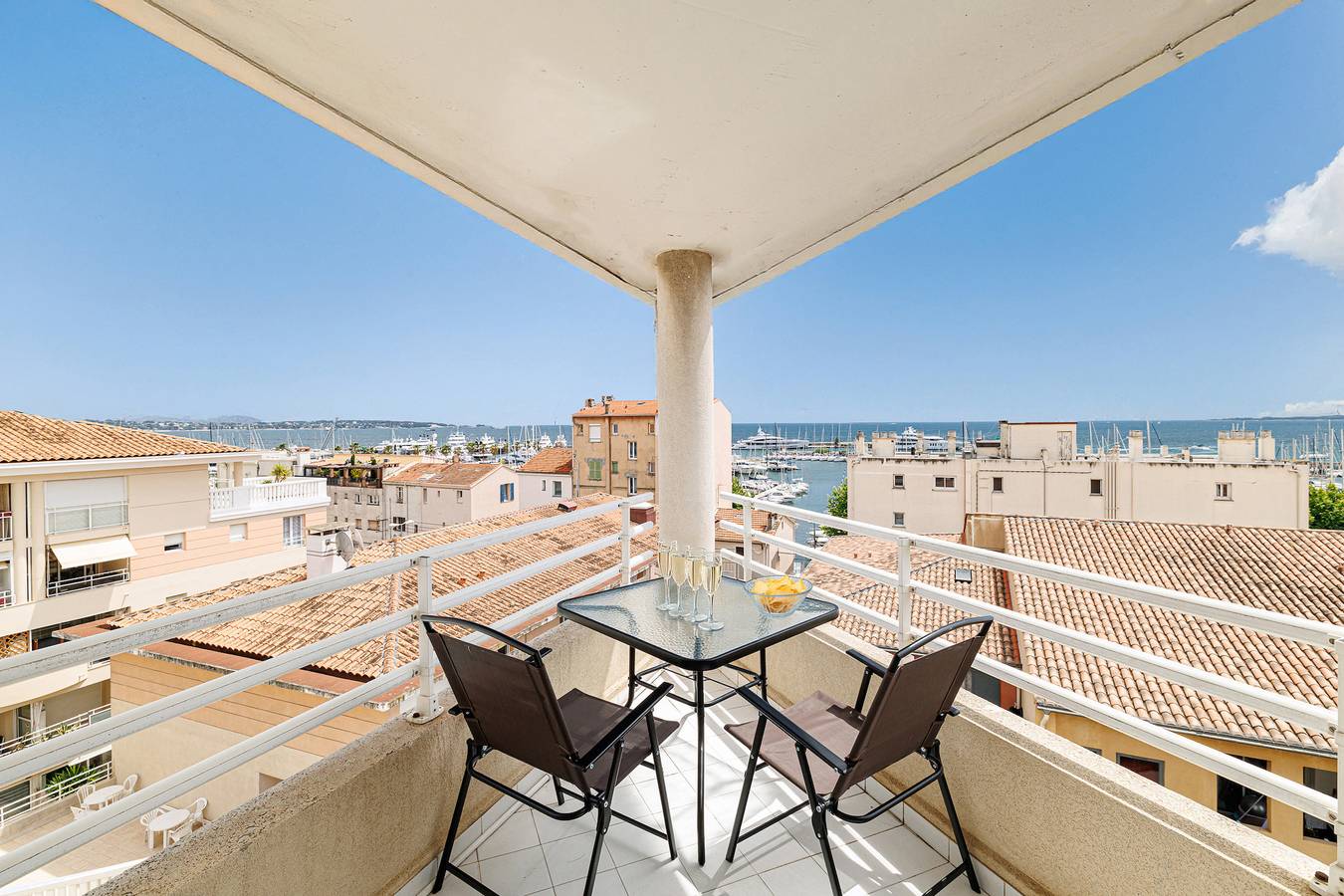 Apartamento entero, Sunny Port Apartment with sea view in Golfe-Juan, Vallauris
