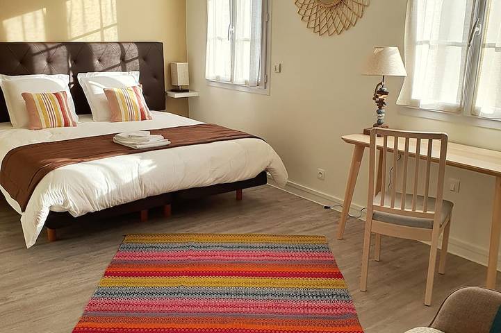 Hôtel pour 2 personnes, avec jardin à Les Mureaux