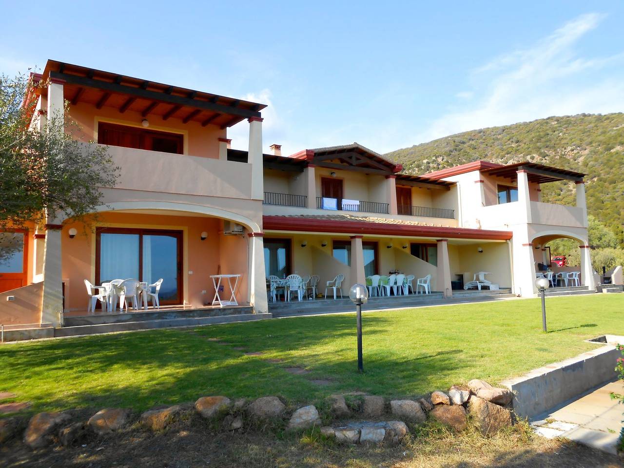 Appartamento intero, Haus mit Panoramablick in Chia in natürlicher Umgebung in Chia, Domus De Maria