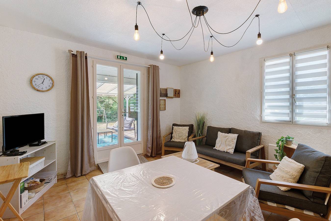 Maison de vacances 'Au Relax N°10' avec piscine et terrasse partagées in Saint-Crépin-et-Carlucet, Périgord Noir