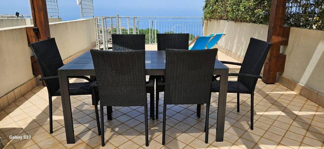 Gîte pour 4 personnes, avec vue ainsi que terrasse et piscine à Pizzo - 4