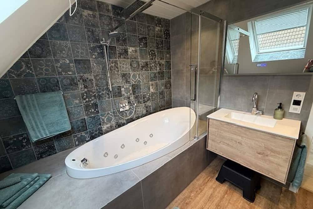 Apartamento entero, Cozy vacation apartment \"Hasenwiese\" for 4 people in a quiet location in Meerbusch, Lower Rhine