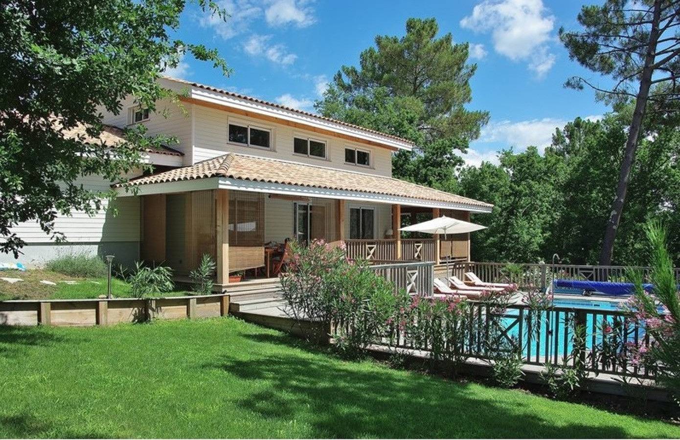 Villa pour 6 personnes avec terrasse in Biscarrosse, Côte d’Argent