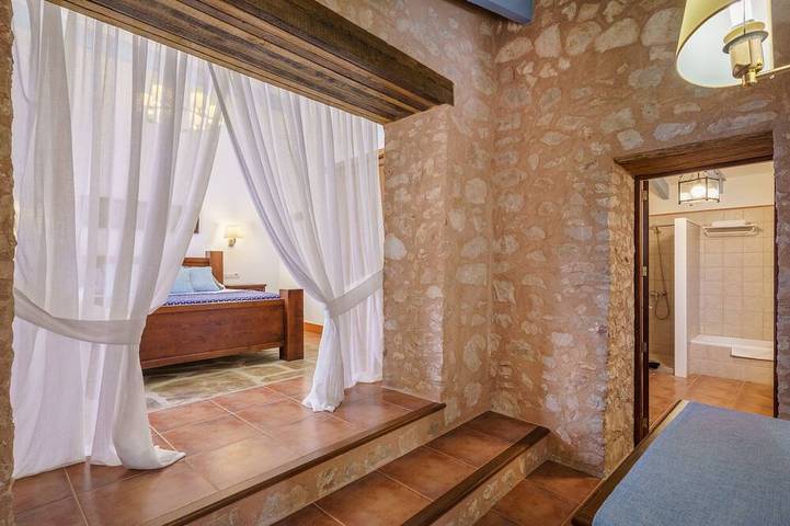 Son Monserrat, fantastic for two families. in Petra, Majorca Center