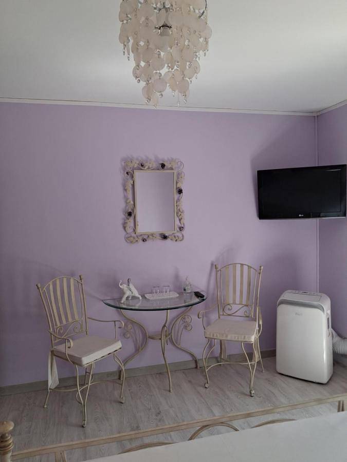 Double Room with Garden View in Vinay, Marne