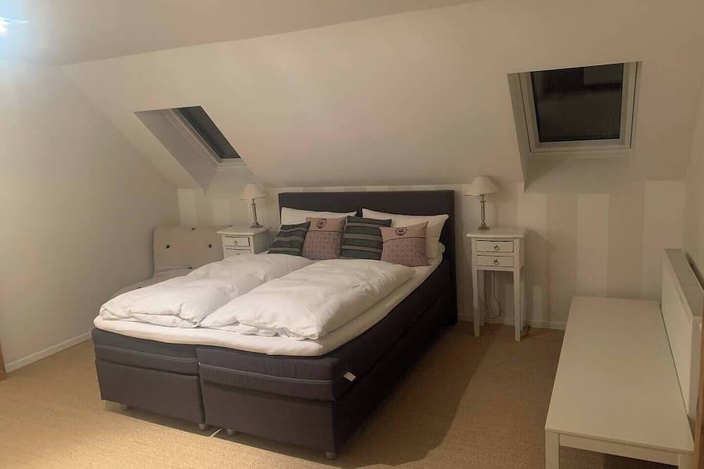 Ganze Wohnung, Große Wohnung im Landhaus Labes in Stechlinsee, Stechlin