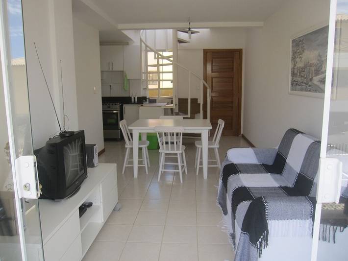 Gîte pour 6 personnes, avec jacuzzi ainsi que piscine et balcon, animaux acceptés à Salvador - 4