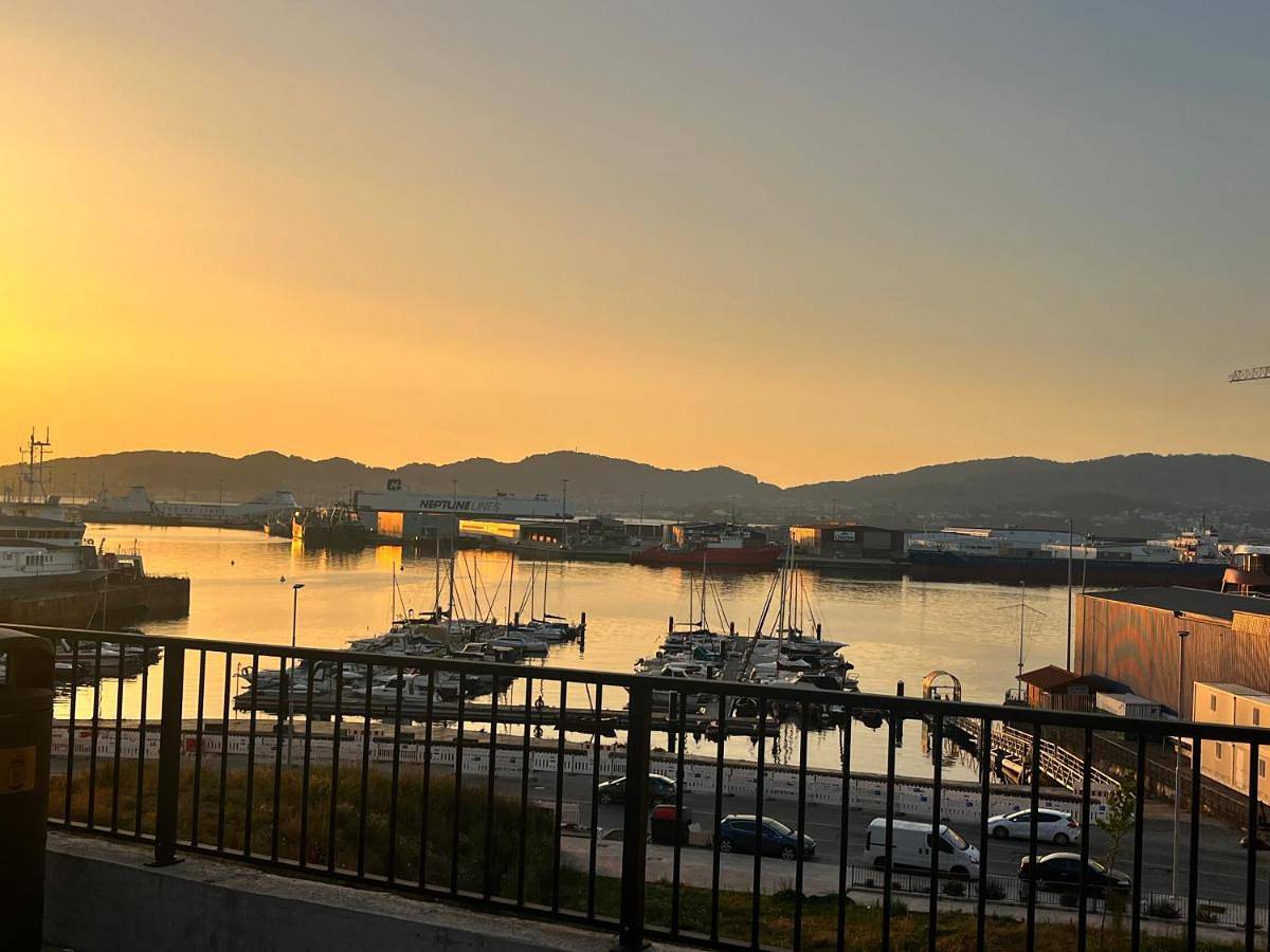 Apartamento inteiro, Casa Beiramar, parking gratuíto in Vigo, Rias Baixas