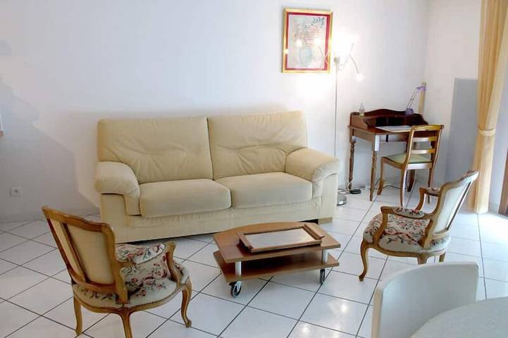 Gîte pour 2 personnes, avec terrasse dans Esplanade du Lac ( Aix-les-Bains) - 4