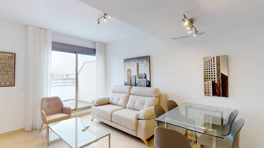 Ferienwohnung für 4 Personen, mit Pool und Terrasse