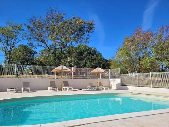 Tente pour 2 personnes, avec piscine ainsi que terrasse et jardin dans le Gard - 3
