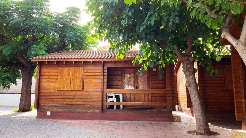 Bungalow für 5 Personen, mit Terrasse und Garten sowie Pool und Ausblick in Peñiscola - 2