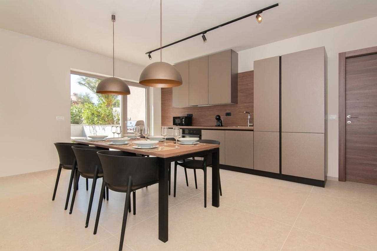 Ganze Wohnung, Ferienwohnung für 6 Personen mit Balkon in Piran, Slowenische Riviera