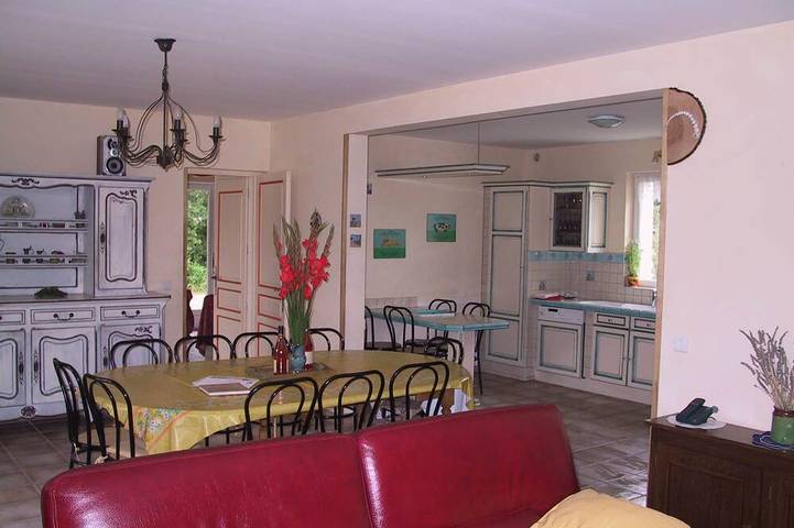 Gîte pour 15 personnes, avec sauna ainsi que jardin et piscine à Lacoste - 3