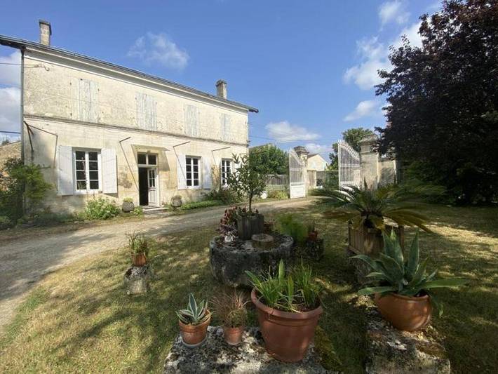 Location de vacances pour 6 personnes, avec jardin, animaux acceptés à Sainte-Même