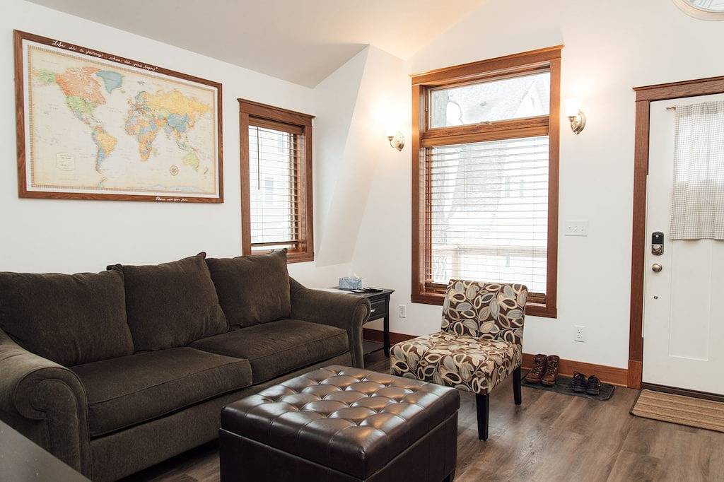 Kingfield, Minneapolis; Schlaf 6; Neubau, 3 Meilen von der Innenstadt entfernt in King Field, Minneapolis