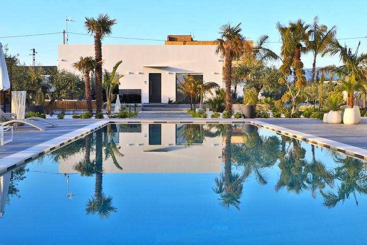 Villa per 6 persone, con Idromassaggio e Terrazza nonché Giardino e Piscina a Ribera