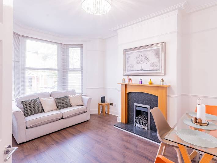 Apartment for 4 people, with Terrace and Garden in Southend-on-Sea