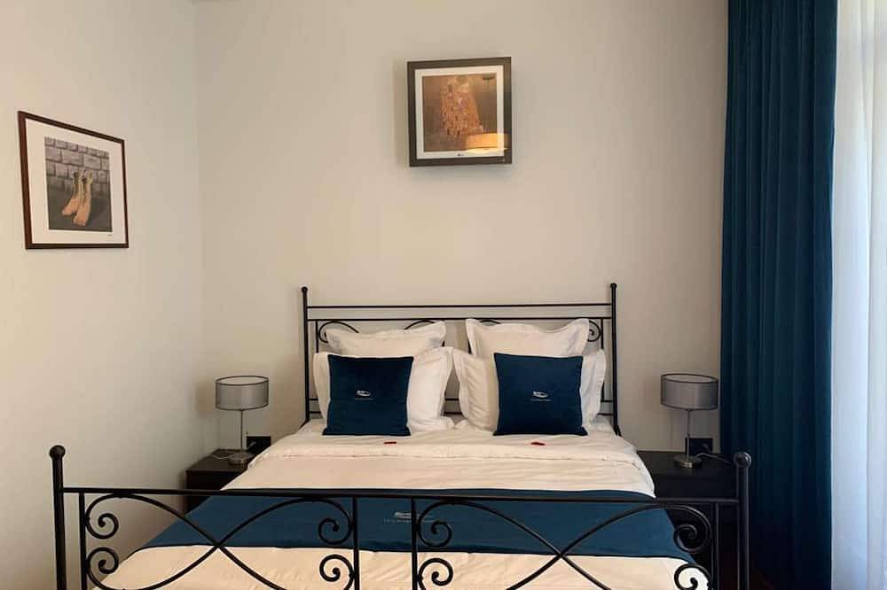 Ganze Wohnung, Modern and Stylish! <br>Luxury apartment in the center of Antwerp. Private parking and fully serviced. in Antwerpen, Antwerpen und Umgebung
