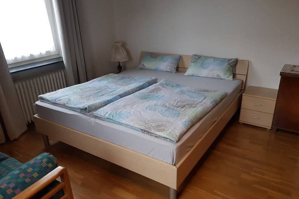 Ganze Wohnung, Ferienwohnung (95qm) mit Terrasse in Fürstenstein, Ostbayern