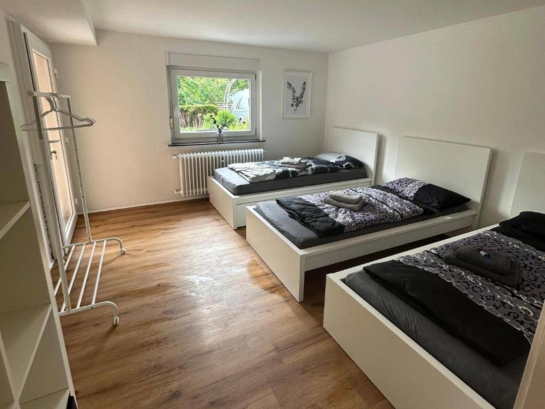 Ganze Wohnung, Ruhige Ferienwohnung im Grünen in Mittelhof, Altenkirchen & Umgebung