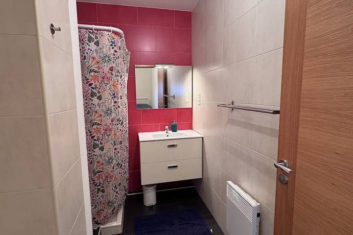Appartement entier, Appartement calme avec vue sur la baie d’Hendaye in Hendaye, Région de Bayonne