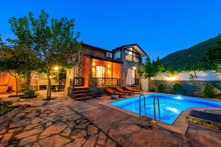 Villa pour 8 personnes, avec jardin ainsi que piscine et vue - 1