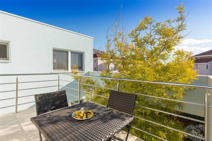 Moderne Villa Mermaid in Podstrana in Podstrana, Split-Dalmatien